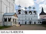 Крыльцо Успенского собора и звонница. Ростовский кремль (2014 год). Редакционное фото, фотограф Александр Щепин / Фотобанк Лори
