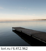 Pier in a lake, Riding Mountain National Park, Manitoba, Canada. Стоковое фото, агентство Ingram Publishing / Фотобанк Лори