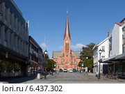 Церковь в Хаугесунде (Haugesund). Норвегия. (2014 год). Редакционное фото, фотограф Сергей Афанасьев / Фотобанк Лори