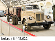 УралЗиС-355М на ВДНХ (2014 год). Редакционное фото, фотограф Алёшина Оксана / Фотобанк Лори