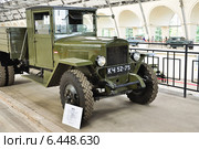 Грузовик ЗИС-5 "Трёхтонка" на ВДНХ (2014 год). Редакционное фото, фотограф Алёшина Оксана / Фотобанк Лори