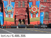 Празднование Дня Победы на Красной площади в Москве. Командовал парадом генерал-полковник Олег Салюков - главнокомандующий Сухопутными войсками России (2014 год). Редакционное фото, фотограф Игорь Долгов / Фотобанк Лори