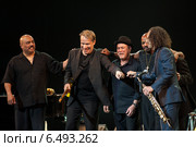 Kenny G / Кенни Джи с группой (2014 год). Редакционное фото, фотограф Галина Попова / Фотобанк Лори