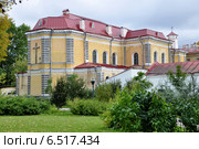 Санкт-Петербург. Усадьба Державина на набережной Фонтанки 118. Вид на католический костёл (2014 год). Редакционное фото, фотограф Владимир Кошарев / Фотобанк Лори