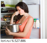 Woman holding her nose because of bad smell. Стоковое фото, фотограф Яков Филимонов / Фотобанк Лори