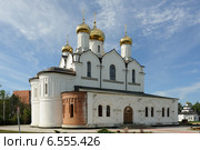 Храм Рождества Иоанна Предтечи в Дубне (2014 год). Стоковое фото, фотограф Денис Ларкин / Фотобанк Лори