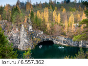 Горный парк "Рускеала". Мраморный карьер. Карелия (2014 год). Редакционное фото, фотограф Ольга Визави / Фотобанк Лори