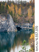 Горный парк "Рускеала". Мраморный карьер. Карелия (2014 год). Редакционное фото, фотограф Ольга Визави / Фотобанк Лори