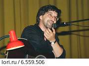 Рок-музыкант Юрий Шевчук (2002 год). Редакционное фото, фотограф Андрей Забродин / Фотобанк Лори