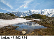 Горный пейзаж с радугой на облаке. Стоковое фото, фотограф Юлия Кузнецова / Фотобанк Лори