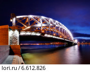 Мост Императора Петра Великого в Петербурге (2014 год). Редакционное фото, фотограф Алексей Марголин / Фотобанк Лори
