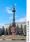 Памятник основателям Липецка (2014 год). Редакционное фото, фотограф Румянцева Наталия / Фотобанк Лори