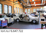 Workshop of the museum of vintage cars Classic Remise (2014 год). Редакционное фото, фотограф Art Konovalov / Фотобанк Лори