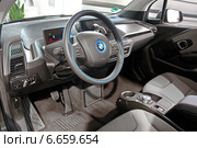 BMW i3 (2014 год). Редакционное фото, фотограф Art Konovalov / Фотобанк Лори