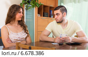 Couple having money problems. Стоковое фото, фотограф Яков Филимонов / Фотобанк Лори