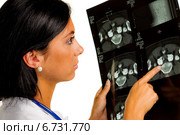woman doctor with x-ray image. Стоковое фото, фотограф Erwin Wodicka / Фотобанк Лори