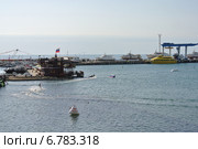 Морской клуб "Капитан" в городе-курорте Анапа (2014 год). Редакционное фото, фотограф Елена Александрова / Фотобанк Лори