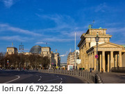 Парижская площадь. Берлин (2014 год). Редакционное фото, фотограф Евгений Питомец / Фотобанк Лори