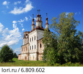 Церковь Воскресения Христова в Варницах, Тотьма, Вологодская область (2014 год). Стоковое фото, фотограф Виктор Сагайдашин / Фотобанк Лори