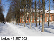 Комплекс аракчеевских казарм в селе Медведь Новгородской области (2012 год). Стоковое фото, фотограф Солодовникова Елена / Фотобанк Лори