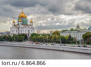 Храм Христа Спасителя в пасмурную погоду (2014 год). Стоковое фото, фотограф Алёшина Оксана / Фотобанк Лори