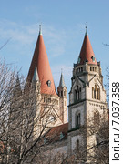 Церковь Святого Франциска Ассизского ( Franz Von Assisi Kirche) на Мексиканской площади ( Mexikoplatz) в Вене. Австрия (2014 год). Стоковое фото, фотограф stargal / Фотобанк Лори