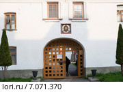 Спасо-Преображенский монастырь. Врата внутреннего каре. Валаам (2010 год). Стоковое фото, фотограф Александр Щепин / Фотобанк Лори