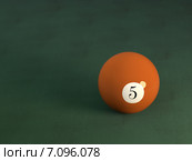 Бильярдный шар №5. Стоковая иллюстрация, иллюстратор Солодилов Алексей / Фотобанк Лори