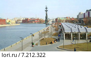 Вид на реку Москва, Крымскую набережную и вернисаж, таймлапс (2015 год). Стоковое видео, видеограф Parmenov Pavel / Фотобанк Лори