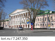 Москва. Дом Гагариных на Страстном бульваре (Екатерининская больница у Петровских ворот) после реставрации (2015 год). Редакционное фото, фотограф Илюхина Наталья / Фотобанк Лори