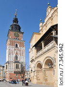 Cloth Hall (Sukiennice) on Main Market Square Cracow, PolandPoland, Cracow, Main Market Square, Sukiennice (Cloth Hall), Clock Tower. Редакционное фото, агентство BE&W Photo / Фотобанк Лори