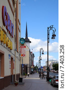 Город Тюмень. Универсам "Сват" улица Республики, 42 (2013 год). Редакционное фото, фотограф Александр Тараканов / Фотобанк Лори