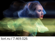 Портрет девушки в голубой вуали. Стоковое фото, фотограф Andriy Bezuglov / Фотобанк Лори