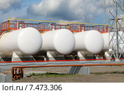 Резервуары. Стоковое фото, фотограф astrozebra / Фотобанк Лори