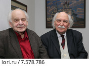 Борис Михайлович Неменский и Виктор Иванович Иванов, живописцы, народные художники, прославленные мастера (2014 год). Редакционное фото, фотограф Иван Блынский / Фотобанк Лори