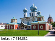 Собор Успения Пресвятой Богородицы. Тихвинский Богородице-Успенский монастырь (2014 год). Стоковое фото, фотограф Александр Щепин / Фотобанк Лори
