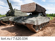 Тяжелая огнеметная система ТОС-1А "Солнцепек" на полигоне. Парк "Патриот". "Армия-2015". Кубинка, Алабино. Редакционное фото, фотограф Алексей Бок / Фотобанк Лори