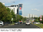 Москва, улица Академика Янгеля. Продаются квартиры в новом жилом комплексе "М-Хаус" (M-House) (2015 год). Редакционное фото, фотограф Щеголева Ольга / Фотобанк Лори
