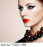 Portrait of beautiful sensual woman with elegant hairstyle. Стоковое фото, фотограф Oleg Gekman / Ingram Publishing / Фотобанк Лори
