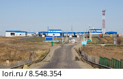 Впереди Россия, Троицкий таможенный автомобильный переход (2015 год). Редакционное фото, фотограф Роман Коротков / Фотобанк Лори