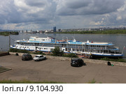Плавучая гостиница «Литва» в Красноярске (2015 год). Редакционное фото, фотограф Алексей Гусев / Фотобанк Лори