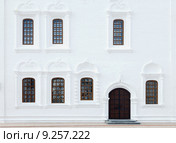 Вход в старое здание (2015 год). Стоковое фото, фотограф Владимир Мельников / Фотобанк Лори