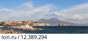 The Castel dell'Ovo (castle of the egg) and vesuvius in Naples Italy. Стоковое фото, фотограф Nicola Galiero / PantherMedia / Фотобанк Лори
