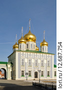 Золотые купола Успенского собора в Тульском кремле (2015 год). Редакционное фото, фотограф Енин Арсений / Фотобанк Лори