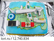 Корпоративный торт от международного туристического агентства Tez Tour (2013 год). Редакционное фото, фотограф Андрей Забродин / Фотобанк Лори