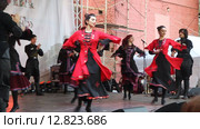 Тбилисоба в Москве. Грузинский танец - солируют девушки (2015 год). Редакционное видео, видеограф Сергей Соболев / Фотобанк Лори