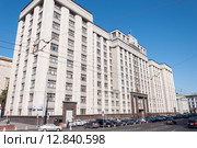 Москва, здание Государственной Думы (2015 год). Редакционное фото, фотограф Володина Ольга / Фотобанк Лори