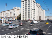 Москва, вид на Государственную Думу (2015 год). Редакционное фото, фотограф Володина Ольга / Фотобанк Лори