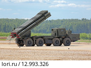 РСЗО 9К58 "Смерч" - российская реактивная система залпового огня на Международном военно-техническом форуме "Армия-2015" на полигоне "Алабино" в Московской области. Редакционное фото, фотограф Игорь Долгов / Фотобанк Лори
