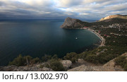Крымское побережье. Новый Свет, первые лучи солнца освещают гору Караул-Оба на рассвете (2015 год). Стоковое видео, видеограф Яна Королёва / Фотобанк Лори